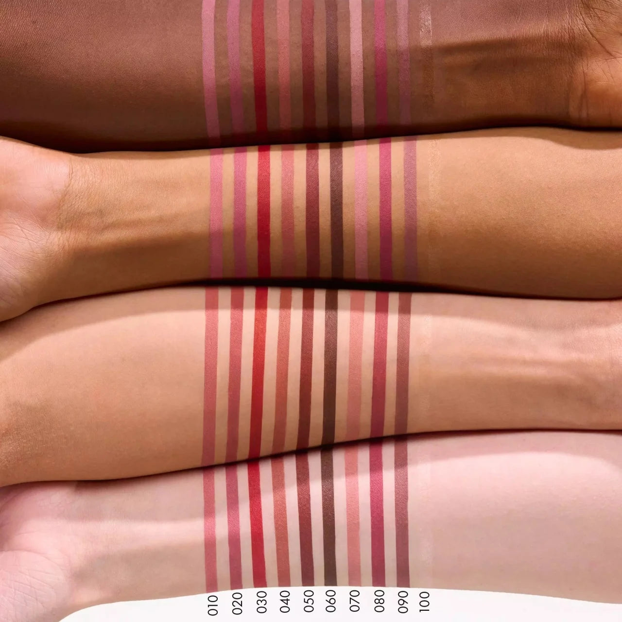 Catrice - Creion de buze Gel Glide Long-Lasting Lip Liner 020 - Drip The Drama, 1.5 g