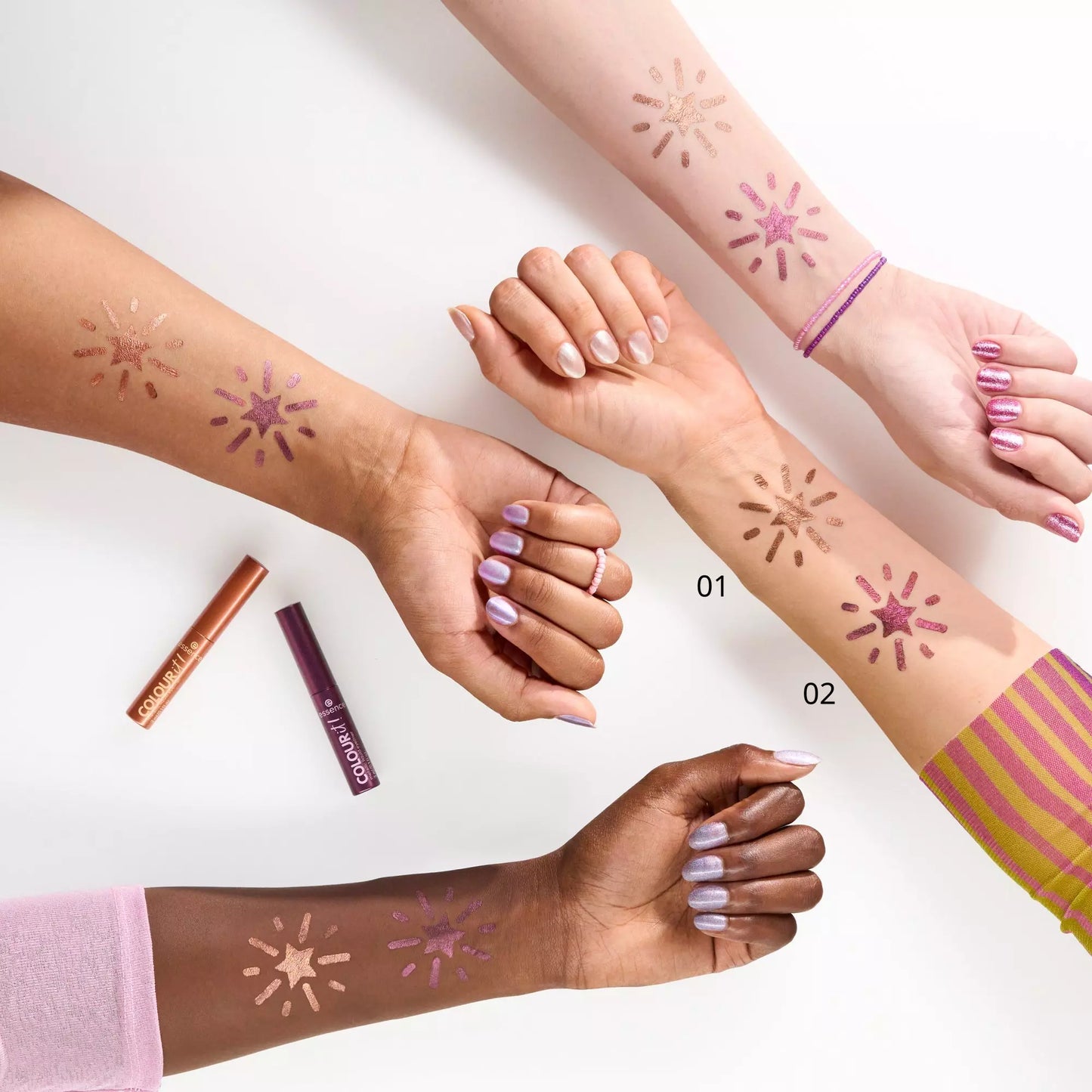 essence COLOUR it! metallic liquid liner 01