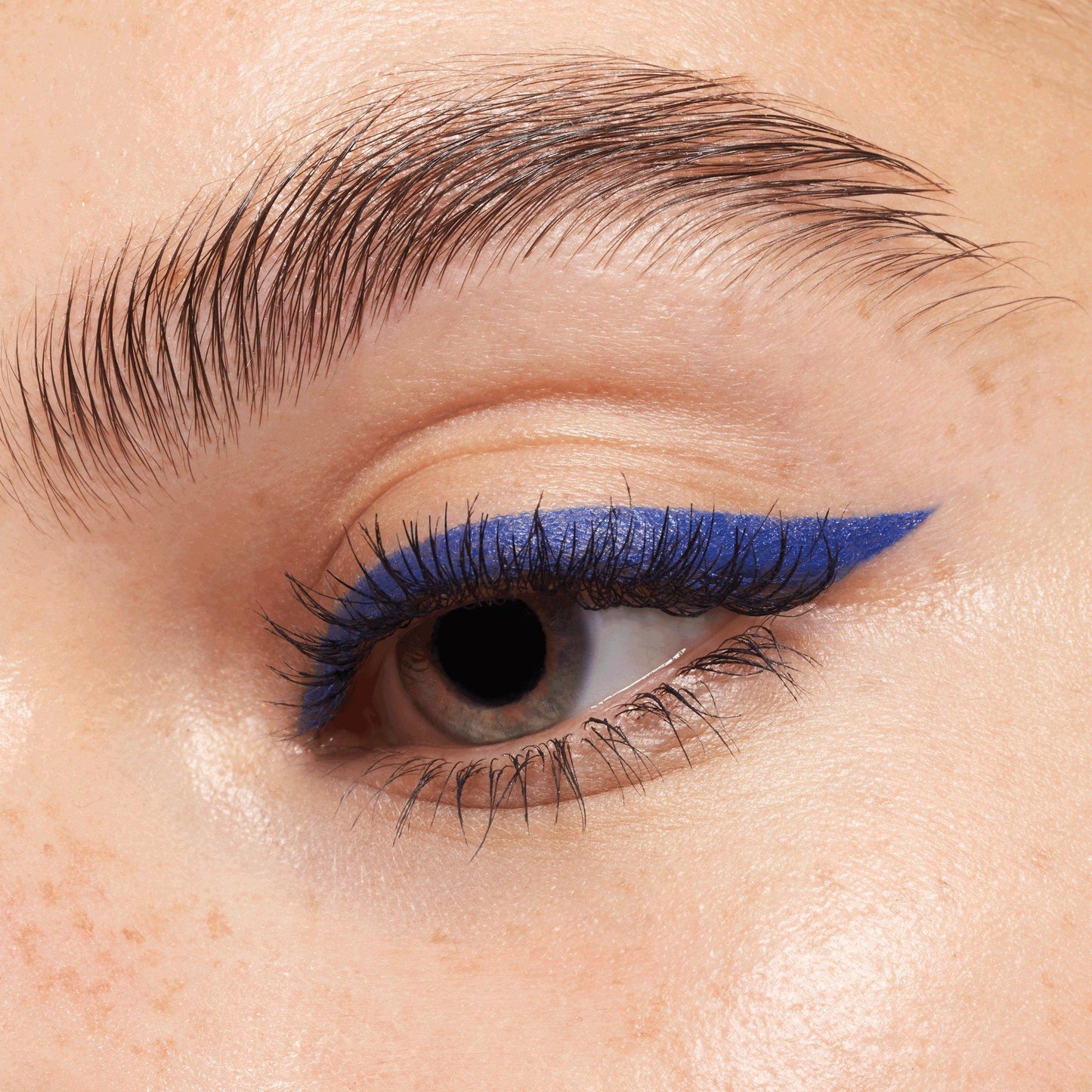 essence kajal pencil 01