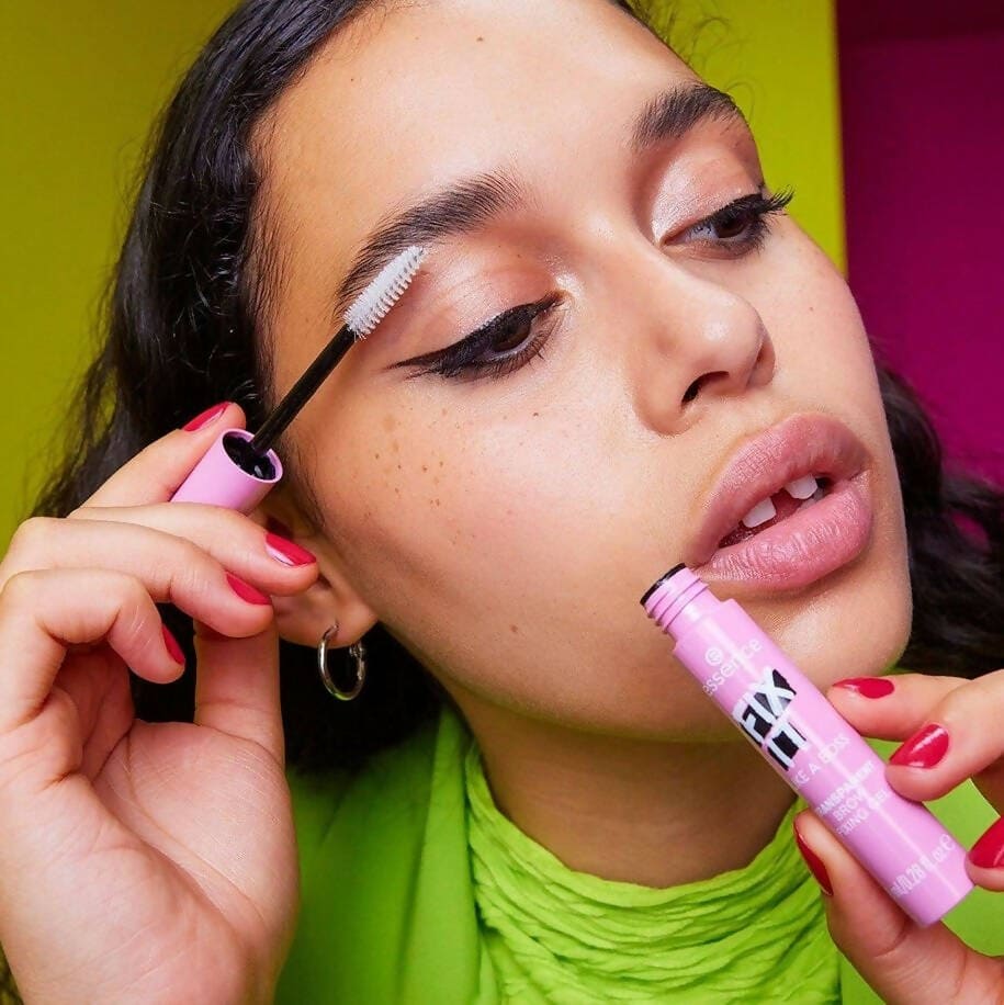 essence FIX IT LIKE A PRO TRANSPARENT BROW FIXING GEL, 8,5ml