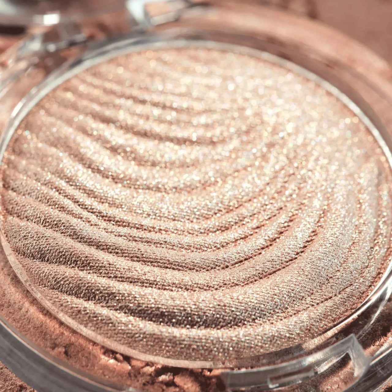 Catrice Aura Glam Bouncy Highlighter 010