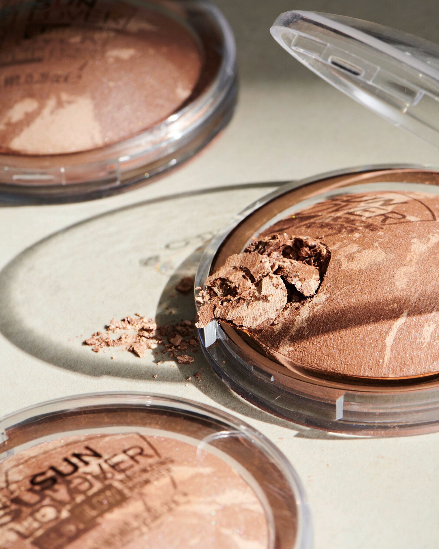 Catrice Sun Lover Glow Bronzing Powder 010