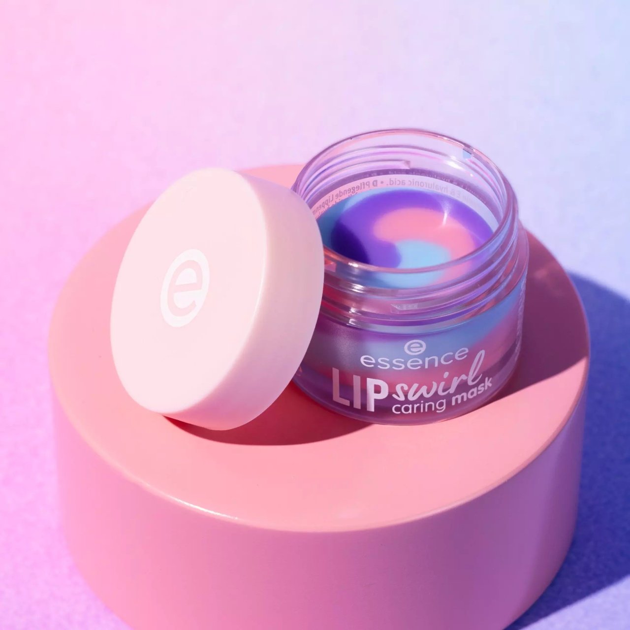 essence LIP swirl caring mask 01